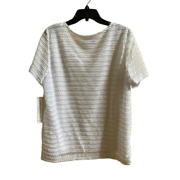 Bright White Textured Blouse sz m - Picture 4 of 4